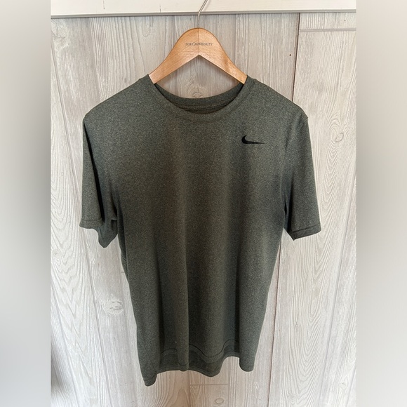 Nike Dri-FIT Green Tee - Picture 1 of 3